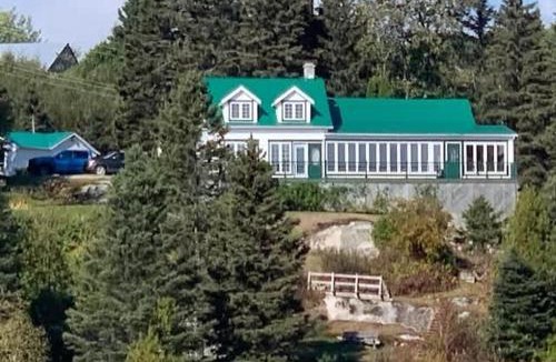 Port-au-Persil Ski Chalet | Incredible View - Le Ballet des Baleines