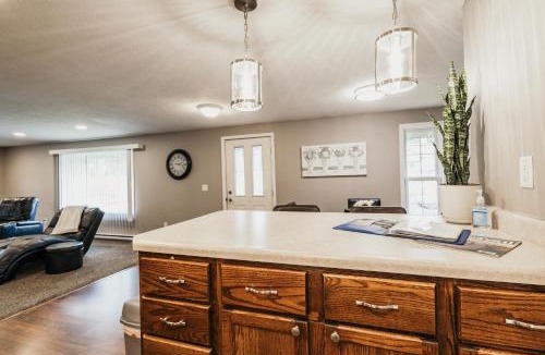 Trowbridge Park House | Indoor Hot-Tub! Spacious & Updated MQT Township Home!