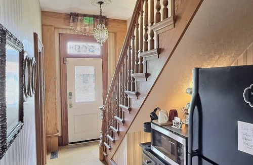 West Central House | Inn 1854