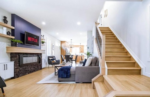 Jasper Place House | Jasper Retreat - AC - Patio - BBQ & Firepit - Near DT/WEM