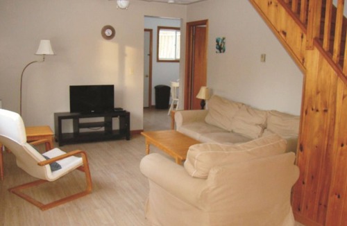 Sauble Beach Cottage | Just a few steps from the beach and Main Street!