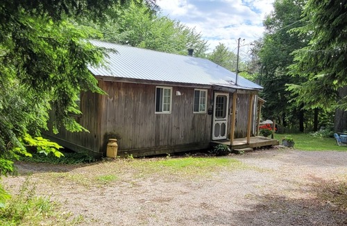 Rideau Lakes Cabin | Just a fishing cabin in the woods.