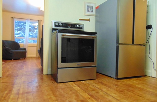 Gilbert Plains House | Just You Vacation Home - Main floor use