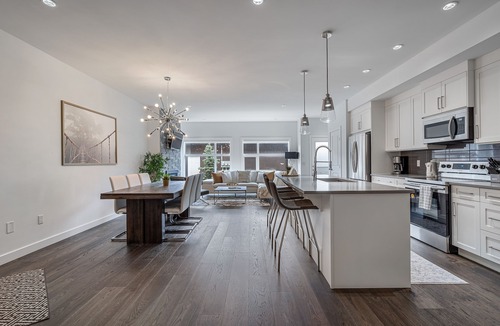 Kensington House | Kensington Calgary Home, 4BR Sleeps 8, Great for Groups