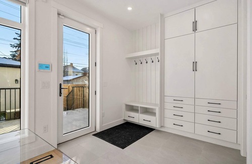 Kensington House | Kensington + Designer Home + City Views + Garage