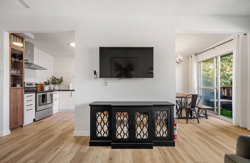 Canyon Meadows House | King Suite | BBQ | Fenced Yard | Canyon meadows
