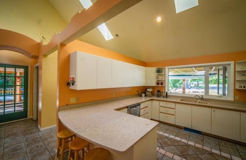 Central Kootenay House | Kootenay Retreat Near Ainsworth Hot Spring/Sleep 10/Kaslo