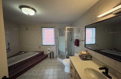 Laprairie Apartment | La Cache d'Elizabeth
