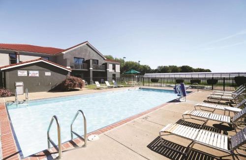 Sandusky South Hotel | La Quinta Inn by Wyndham Sandusky near Cedar Point