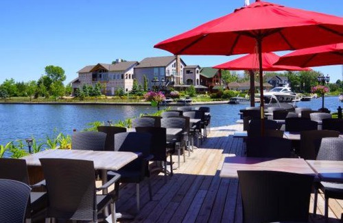 Lagoon City Hotel | Lagoon Harbour Resort & Hotel