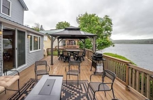 Dundee House | Lake Front Reverie- Waneta Lake, NY