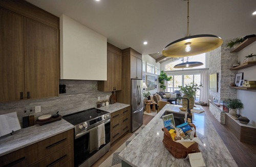 Havelock-Belmont-Methuen House | Lake House 1 A modern lake house with a west coast vibe