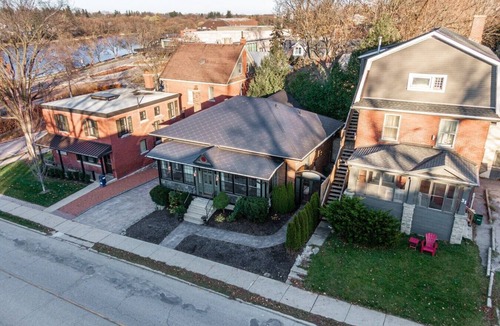 Stratford Apartment | Lake Suite at Henry House Stays