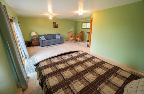 Kelleys Island Apartment | Lake view apartment w/amazing views & centrally located in the heart of Kelleys