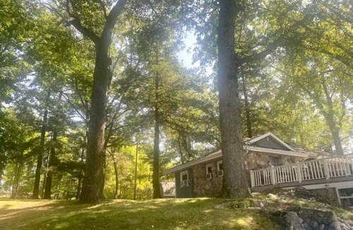 Coldwater Cottage | Lakefront 3-bedroom cottage with waterfront deck