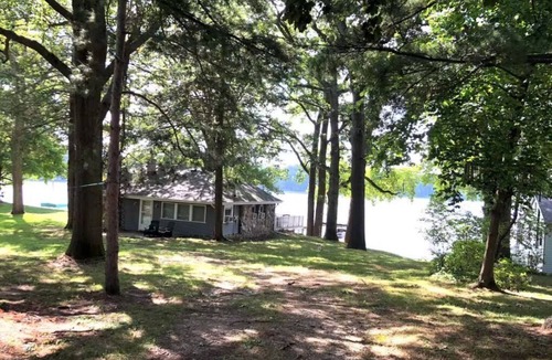 Coldwater Cottage | Lakefront 3-bedroom cottage with waterfront deck