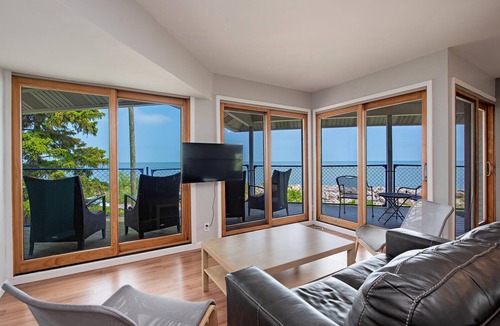 Sandusky House | Lakefront 3-BR Home Summer Getaways & Sports Force