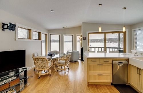 Brainerd Cottage | Lakefront Brainerd Cabin - Great Rice Lake Fishing