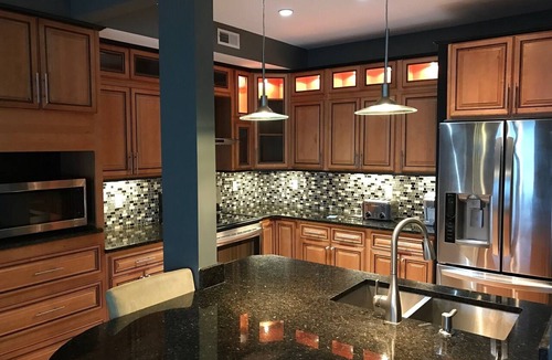 Geneva-on-the-Lake Condo | LAKEFRONT CONDO #309 2BR/2BA-sleeps 4-private balcony/beach and wine tours!