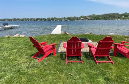 Waterford House | Lakefront Home; All-Sports Elizabeth Lake; Dock, Fire Pit & Kayaks [see reviews]