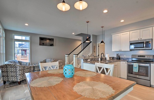 Cadillac Cottage | Lakefront Home w/Dock! 18 M to Caberfae Peaks