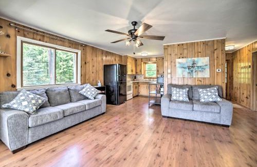 Brazeau House | Lakefront Wisconsin Cottage w/Dock & Hot Tub!