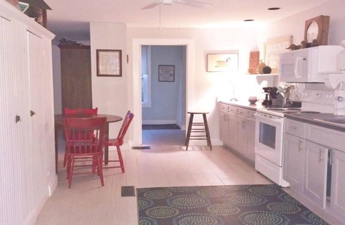 Town of Benton House | Lakeholme.Relax and Renew on Seneca Lake in the Finger Lakes NY. Lovely spot