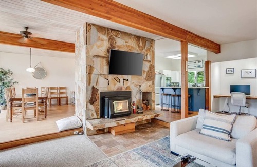 Ainsworth Hot Springs House | Lakeside 8-Bed Retreat | Game Room | Hot Springs