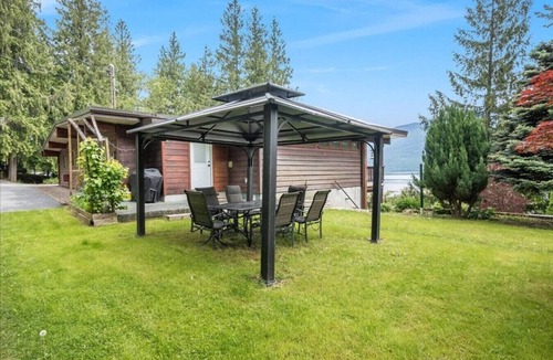 Ainsworth Hot Springs House | Lakeside 8-Bed Retreat | Game Room | Hot Springs