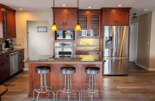 Rushville House | Lakeside Retreat with Stunning Waterfront Views