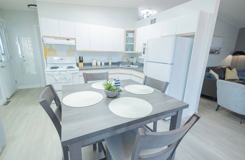 Arnes Cabin | Lakeview Escape at Gimli by Guest Expertise