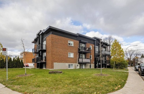 Laval Apartment | Large and Modern, furnished flat with two bedrooms Laval/Canada