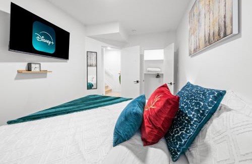 Southeast Edmonton Apartment | Laurel 27BnB