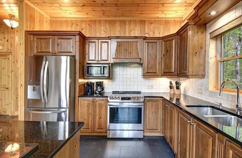 Mont-Tremblant Ski Chalet | Le Bois Rond at Boisès: Sauna+ Hot Tub for 12