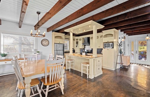 Saint-Raymond Ski Chalet | Le Calin - Waterfront with VIEW and SPA