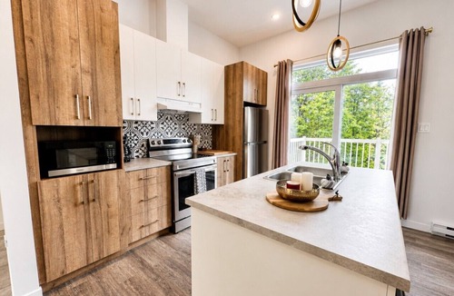 Wentworth-Nord House | Le Chalet Grewal, Spa, foyer et Nature!