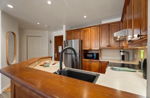 Mont-Tremblant Pedestrian Village Apartment | Le Deslauriers by Rendez-Vous Mont-Tremblant