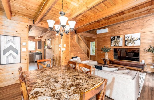Shannon Ski Chalet | Le Floréa with Private Spa, BBQ & Garden, Games, Nature & Relax