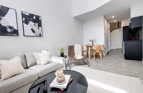 Mile End Apartment | Le Mile End by M11 - Modern Luxe 1BDR with Sofa Bed