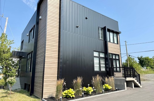 Paine-Sec Apartment | Lévis Center | New Studio with Queen Bed + A/C