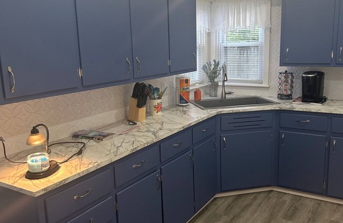 Oak Harbor House | LIL HOUSE - 2-bedroom house with AC in charming Port Clinton