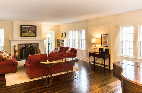 Lakeside House | Longacres - LAKEFRONT ESTATE WITH OVER 200FT PRIVATE BEACH!! 2023 OPEN!