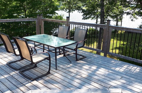 Conquerall Mills Apartment | Lovely 1 Bedroom Apartment on Fancy Lake