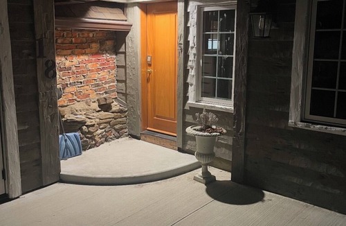 Conneaut Cottage | Lovely 4-Bedroom Cottage with a Lake View