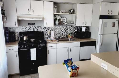 Lakewood House | Lovely Lakewood:November Special 15% Off 3+ Nights