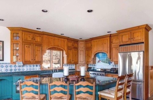 Windham House | Luxe 8BR Windham Lodge | Theater, Walk to Slopes