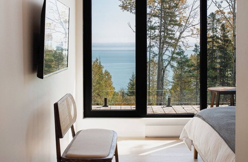 La Malbaie Villa | Luxurious and warm villa