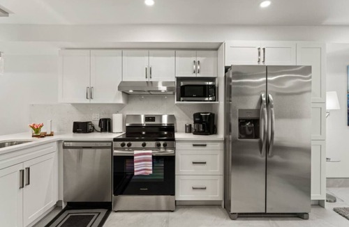 Ruthven Condo | Luxury 171-10 Condos with Magnificent Lakeview