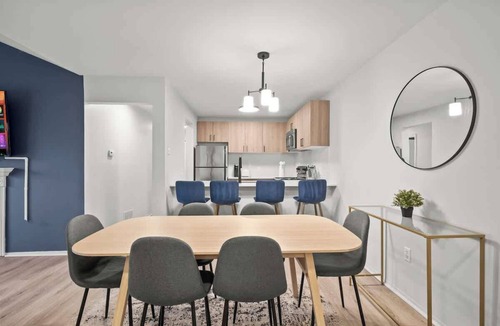 Bryant Pattengill West Apartment | Luxury 2BD | DT Ann Arbor | 3 Beds | Free Parking