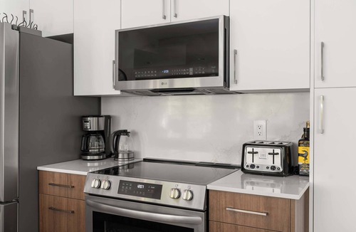 Village North Apartment | Luxury 3-Bed Whistler Village | Private Hot Tub